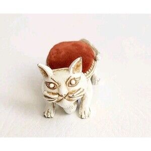 Vintage FLORENZA Red Velvet Oval Cat Shaped Pin Cushion/Mid Century 2.5"
